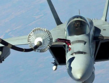 Talisman Saber: Εναέριοι ανεφοδιασμοί αεροσκαφών KC-10, C-17 και F-18 της USAF (βίντεο)